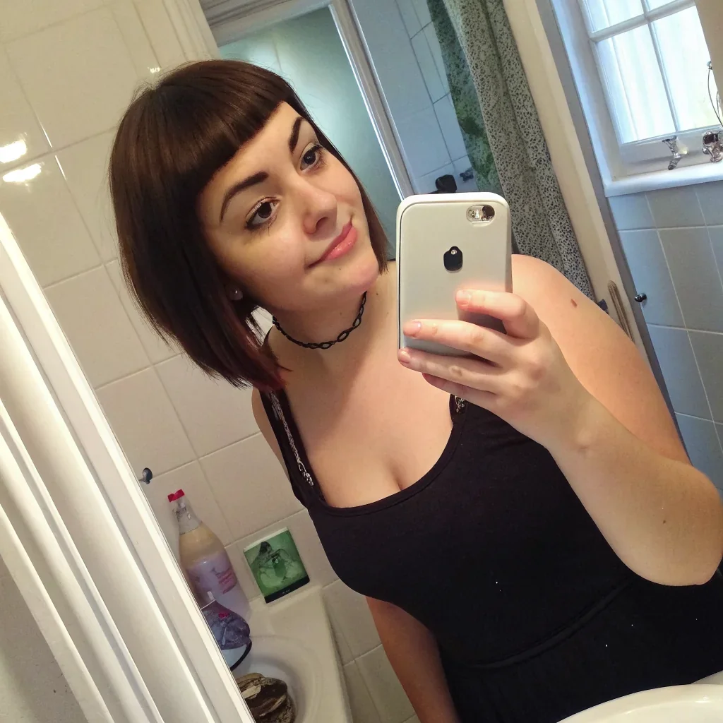 Ava